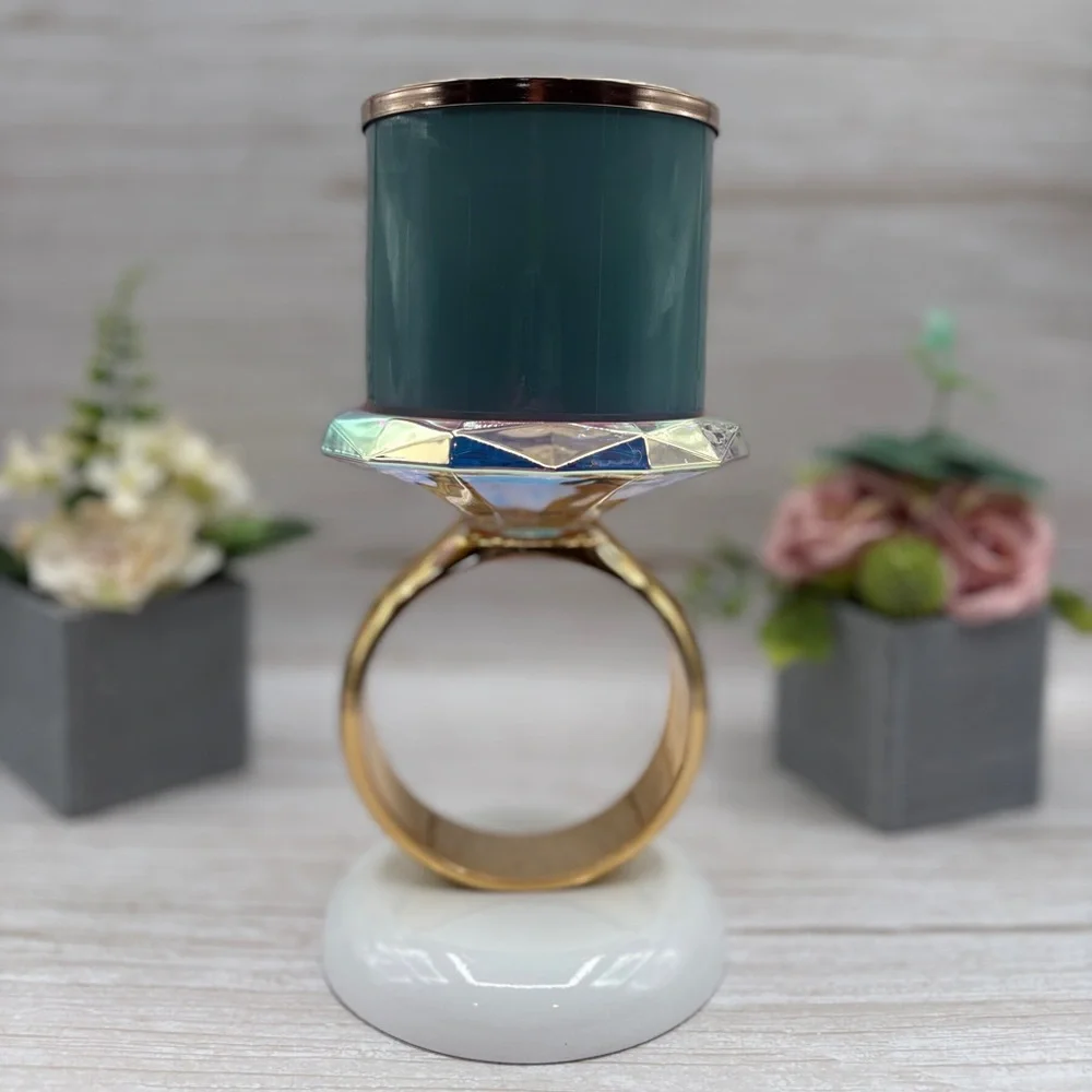 Diamond Ring 3-Wick Pedestal Candle Holder from Bath & Body Works - Picture 4 of 15